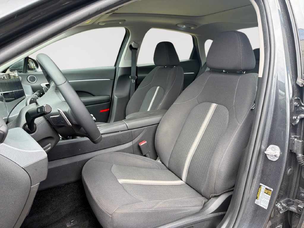 Used 2024 Hyundai Sonata SEL w/ Convenience Package FWD image 13