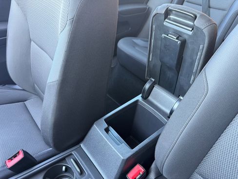 Used 2019 Volkswagen e-Golf SE image 28