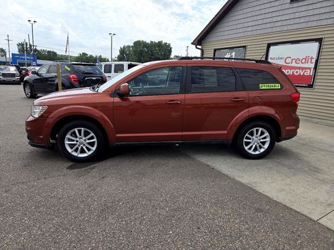 Used 2013 Dodge Journey SXT image 8