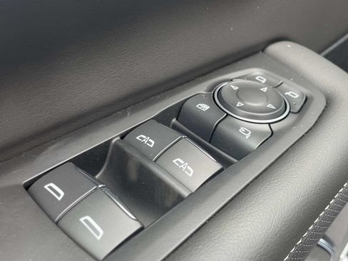 New 2026 Chevrolet Suburban Premier w/ Sun And Tow Package AWD/4WD image 17