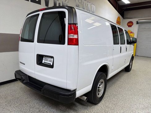 Used 2022 Chevrolet Express 2500 w/ Driver Convenience Package image 36