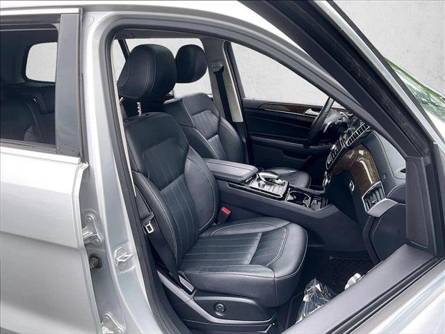 Used 2017 Mercedes-Benz GLS 450 4MATIC image 9