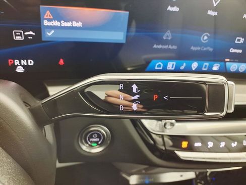 Certified 2024 Cadillac Lyriq Luxury image 20