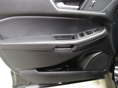 Used 2024 Ford Edge SEL AWD/4WD image 16