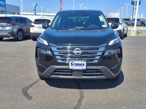 New 2026 Nissan Rogue S image 2