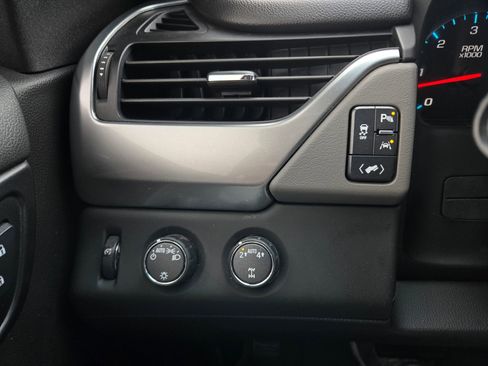 Used 2017 Chevrolet Tahoe LT image 26