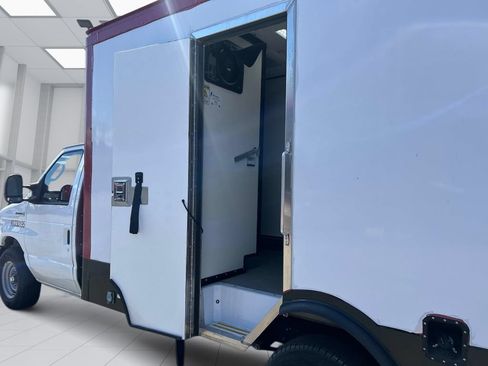 Used 2024 Ford E-350 and Econoline 350 Super Duty w/ Power Windows & Locks Group RWD image 20