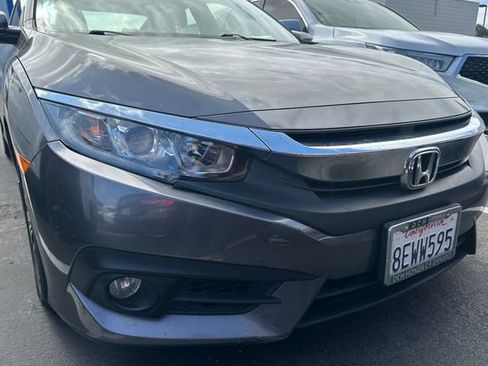 Used 2018 Honda Civic EX-L image 3