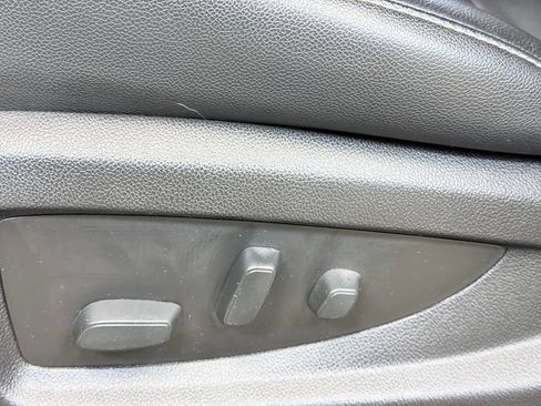 Used 2017 GMC Sierra 1500 SLT AWD/4WD image 15