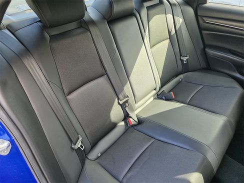 Used 2022 Honda Accord Sport image 29
