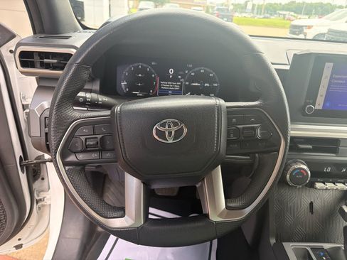 Used 2024 Toyota Tacoma TRD Off-Road AWD/4WD image 14