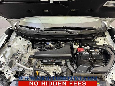 Used 2017 Nissan Rogue S AWD/4WD image 10