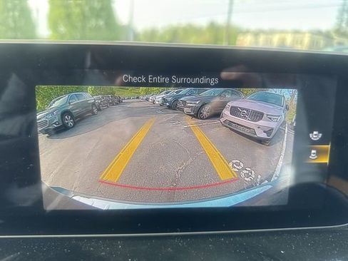 Used 2021 Mercedes-Benz GLB 250 4MATIC image 16