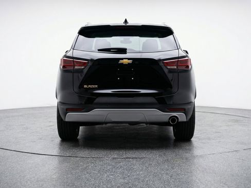 Used 2025 Chevrolet Blazer LT image 7