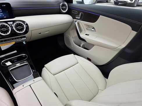 New 2026 Mercedes-Benz CLA 250 image 27