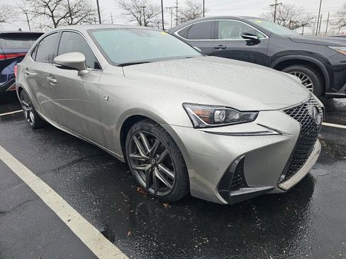 Used 2018 Lexus IS 350 image 2