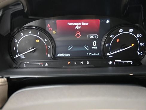 Used 2022 Lincoln Corsair AWD w/ Premium Package image 14