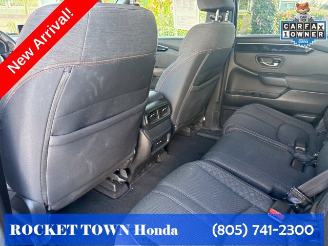 Used 2025 Honda Pilot Sport image 16