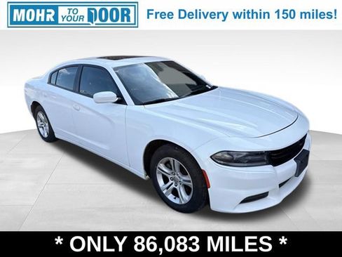 Used 2021 Dodge Charger SXT w/ Leather Interior Group RWD image 8