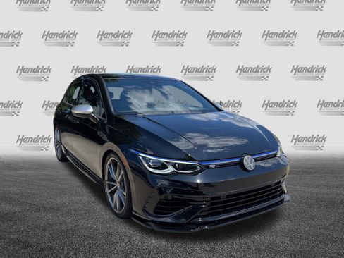 Used 2024 Volkswagen Golf R AWD/4WD image 2