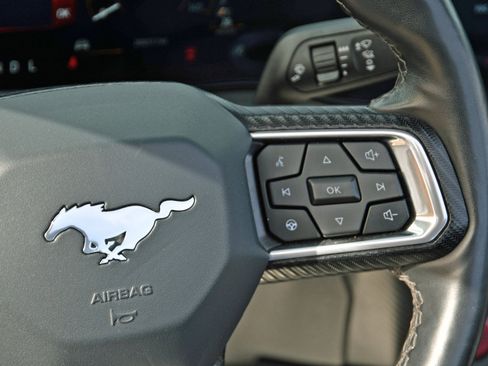 Used 2025 Ford Mustang Premium image 10