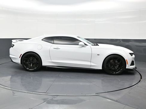 Used 2019 Chevrolet Camaro SS image 6
