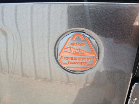 Used 2021 Jeep Gladiator Mojave AWD/4WD image 11