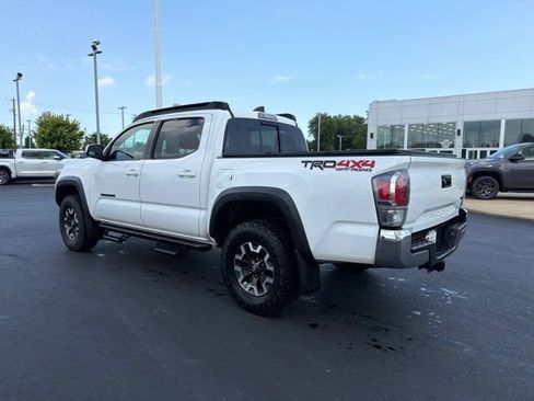 Used 2020 Toyota Tacoma TRD Off-Road AWD/4WD image 5