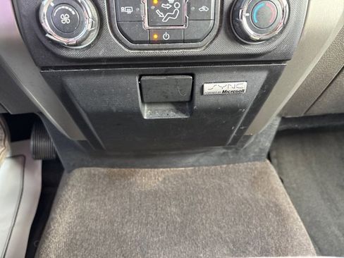 Used 2013 Ford F150 XLT w/ Luxury Equipment Group image 29