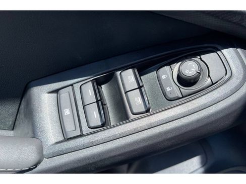 Certified 2026 Subaru Crosstrek 2.5i Premium AWD/4WD image 12