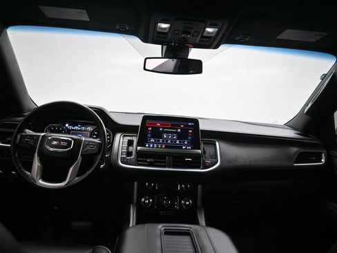 Used 2021 GMC Yukon XL SLT w/ SLT Premium Package RWD image 14