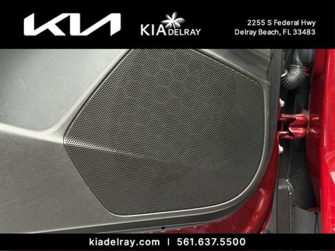 Used 2024 Cadillac XT4 Premium Luxury w/ Cold Weather Package FWD image 18