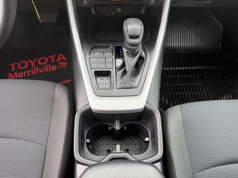 Used 2024 Toyota RAV4 LE AWD/4WD image 23