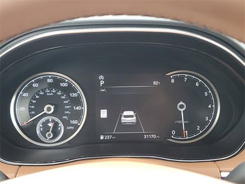 Used 2023 Genesis GV70 2.5T w/ Advanced Package image 18