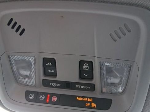 Used 2024 Chevrolet Malibu LT image 30