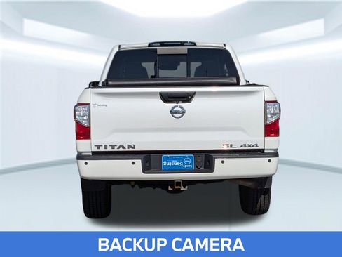 Used 2019 Nissan Titan SL AWD/4WD image 6