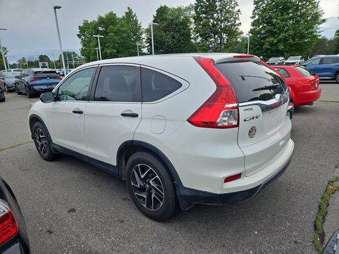 Used 2016 Honda CR-V SE image 2
