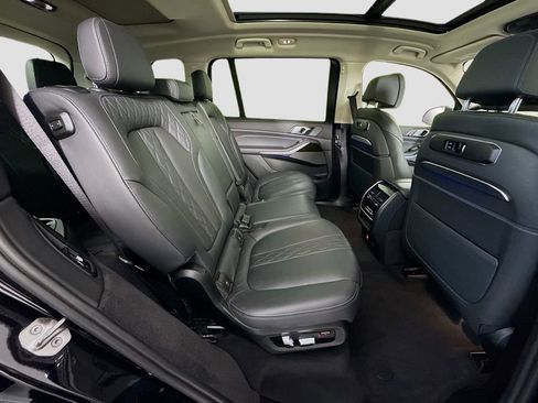 Used 2023 BMW X7 xDrive40i image 23