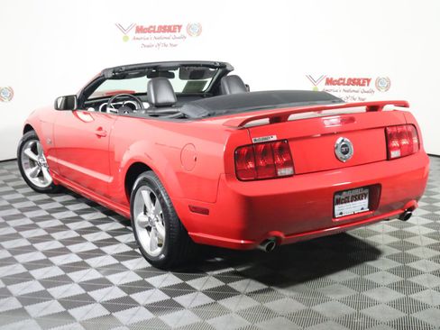 Used 2008 Ford Mustang GT RWD image 7