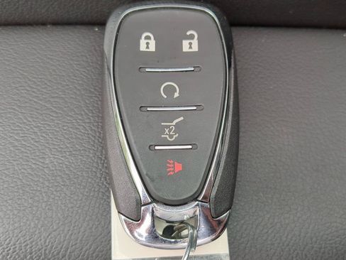 Used 2023 Chevrolet Traverse LT AWD/4WD image 18