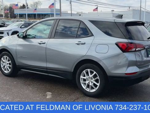 Used 2023 Chevrolet Equinox LS w/ LS Convenience Package image 6