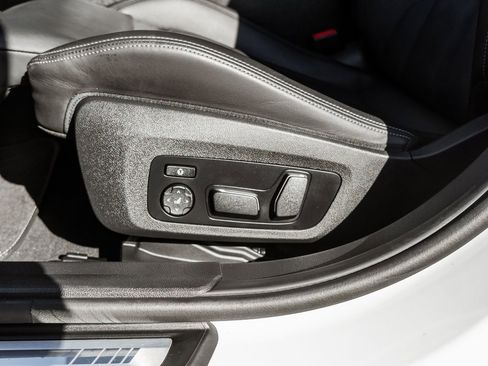 Used 2024 BMW M3 Competition w/ Executive Package image 31