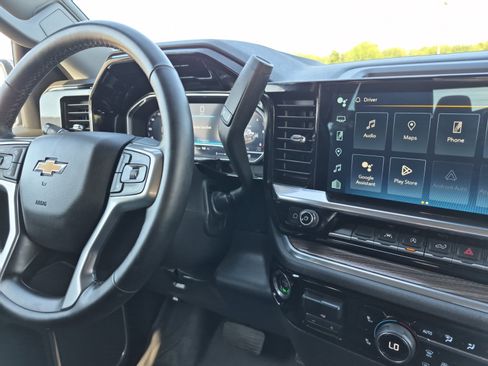 Used 2023 Chevrolet Silverado 1500 LT w/ Protection Package AWD/4WD image 21