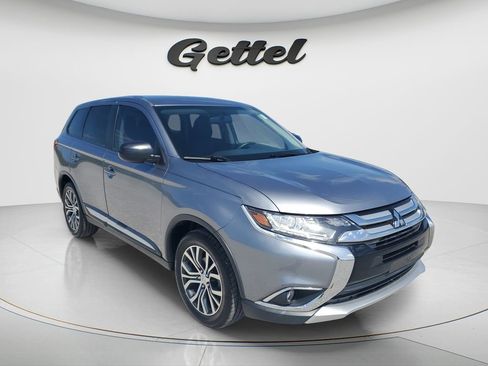 Used 2017 Mitsubishi Outlander ES FWD image 3