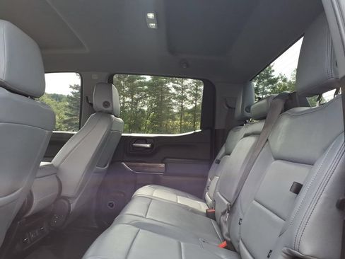 Used 2022 Chevrolet Silverado 1500 RST w/ Z71 Off-Road Package AWD/4WD image 10
