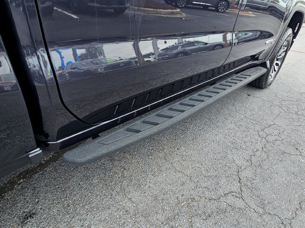 Used 2022 GMC Sierra 1500 AT4 w/ AT4 Premium Package AWD/4WD image 10