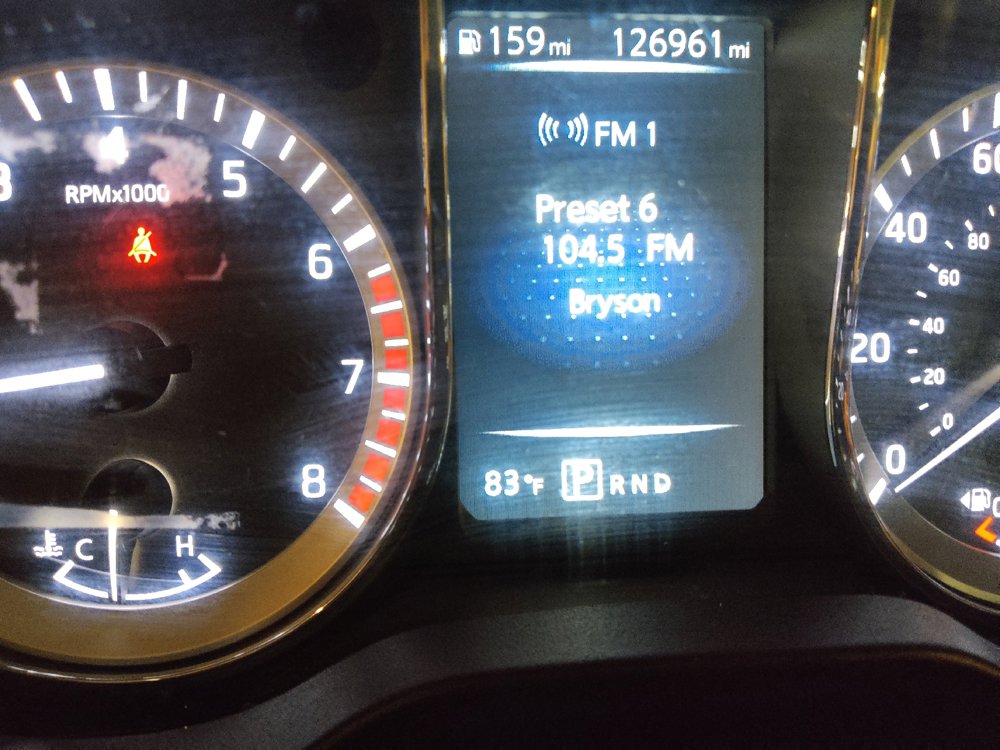 Used 2017 Nissan Titan SV RWD image 23