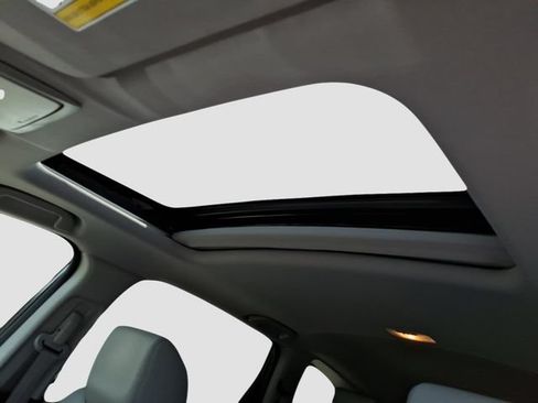 Used 2017 Honda CR-V EX-L image 10