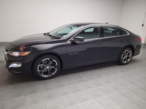 Used 2023 Chevrolet Malibu LT FWD image 2