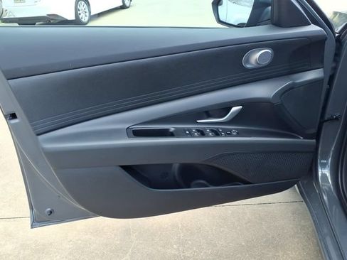 New 2026 Hyundai Elantra SE FWD image 22